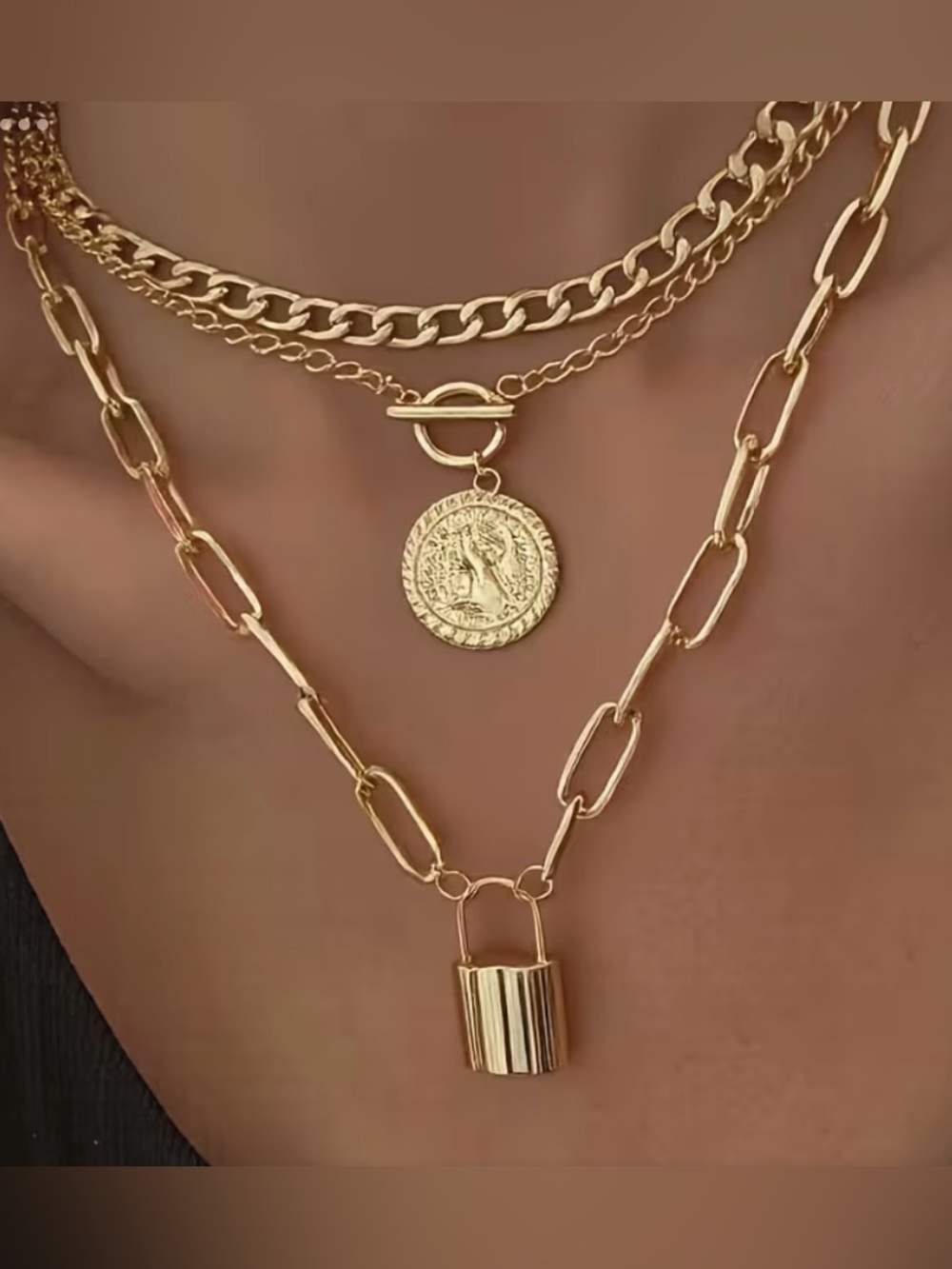 ๐ Elegant Triple Gold Metal Chain Necklace with Pendant ๐